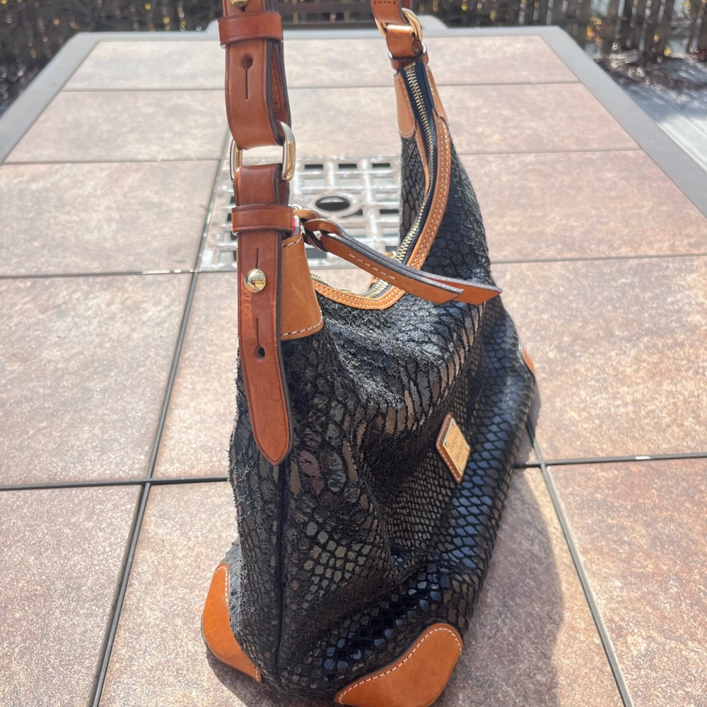 Dooney & Bourke GENUINE LEATHER Black and Tan Erica Snakeskin Women's Bag Set - Picture 12 of 16